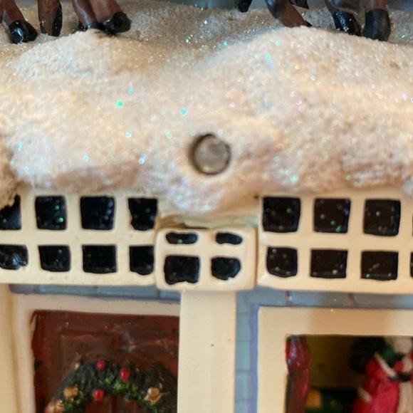 Thomas Kinkade Narrated "Christmas Story" House - Picture 8 of 11